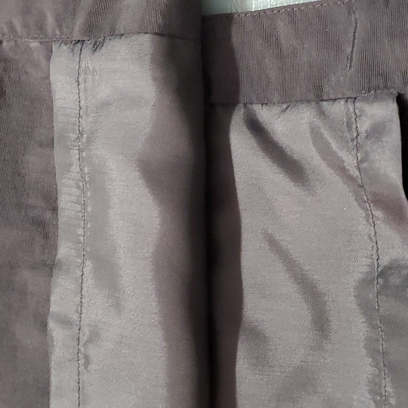 Talbots satin skirt with sequins. Completely lined. Waist 28". Top to bo… - Picture 7 of 9